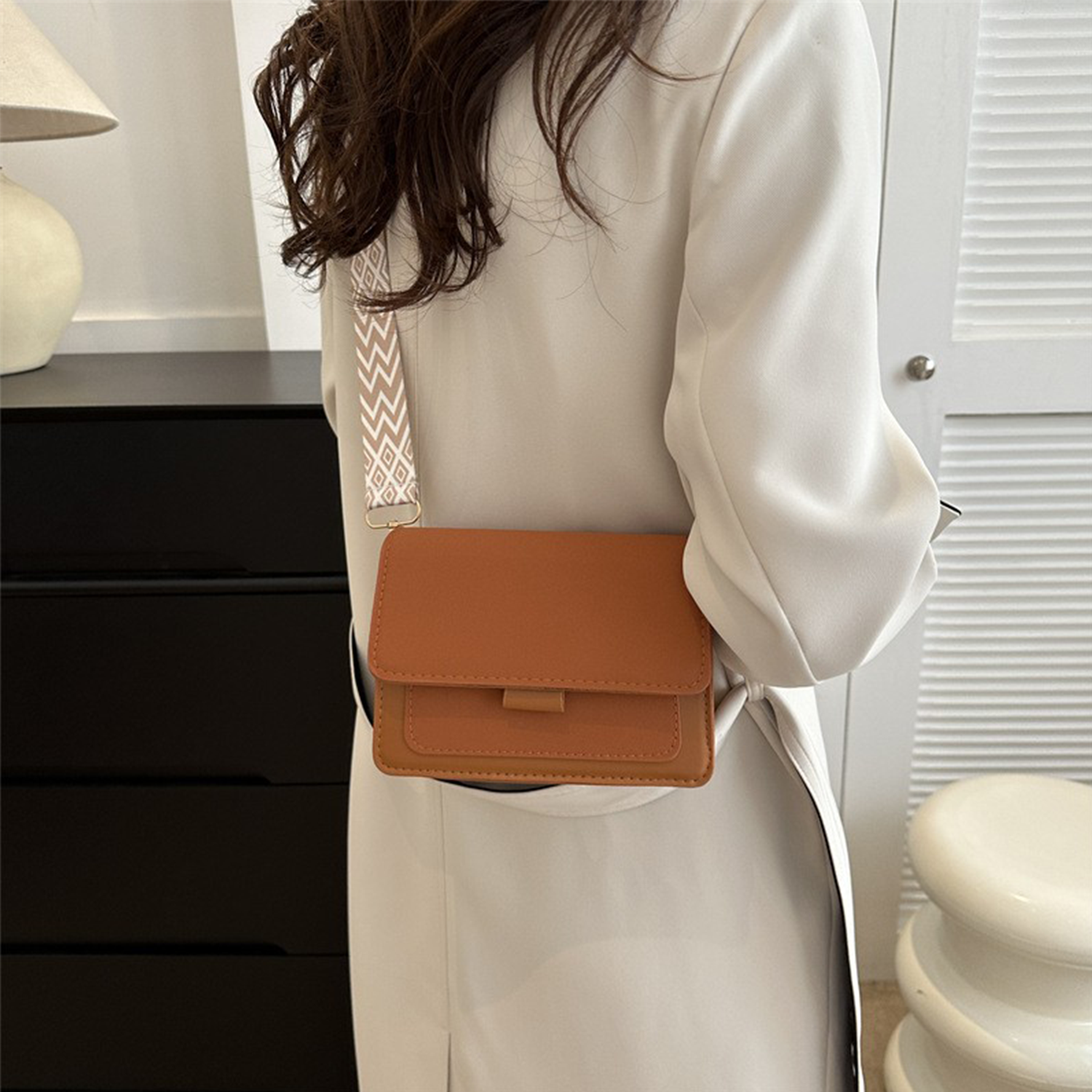 PU Leather Square Shoulder Crossbody Bag 2