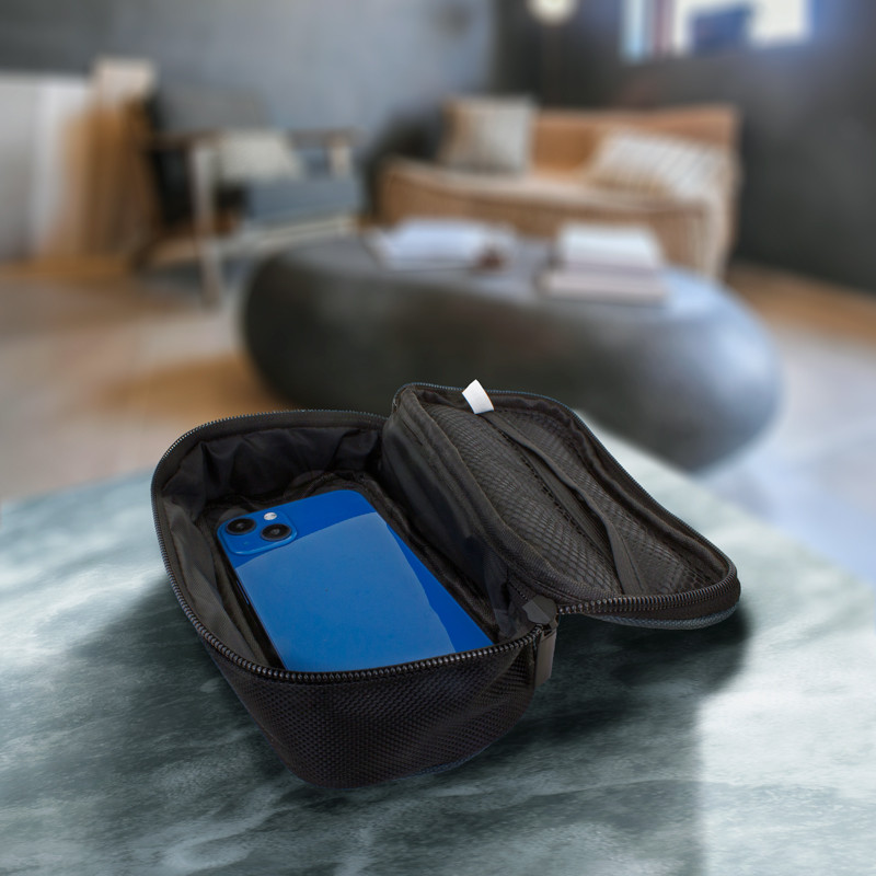 Tech Pouch - Large 9
