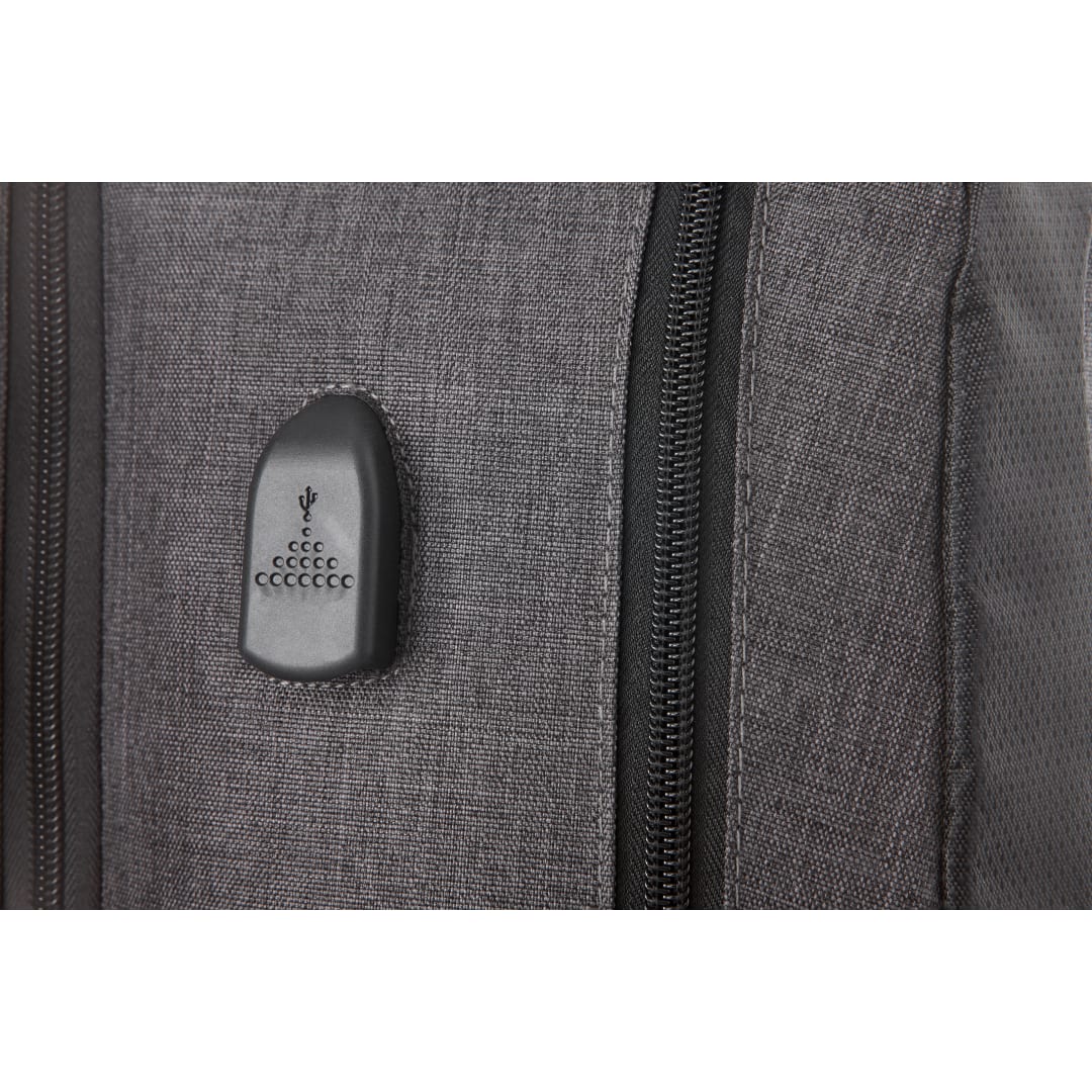 Overland 17" TSA Computer Backpack w/ USB Port 71