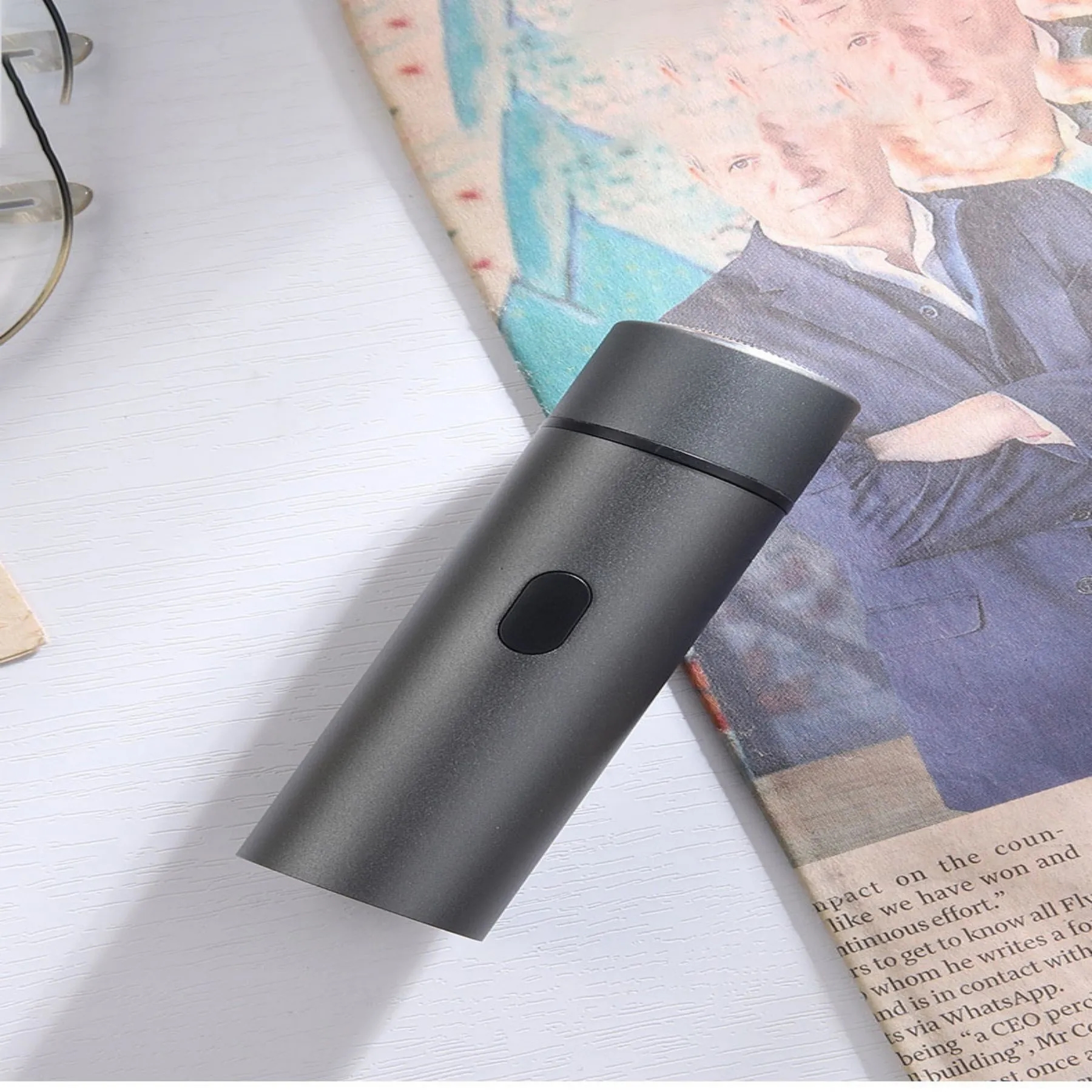 Mini Portable Travel Car Rechargeable Shaver 1