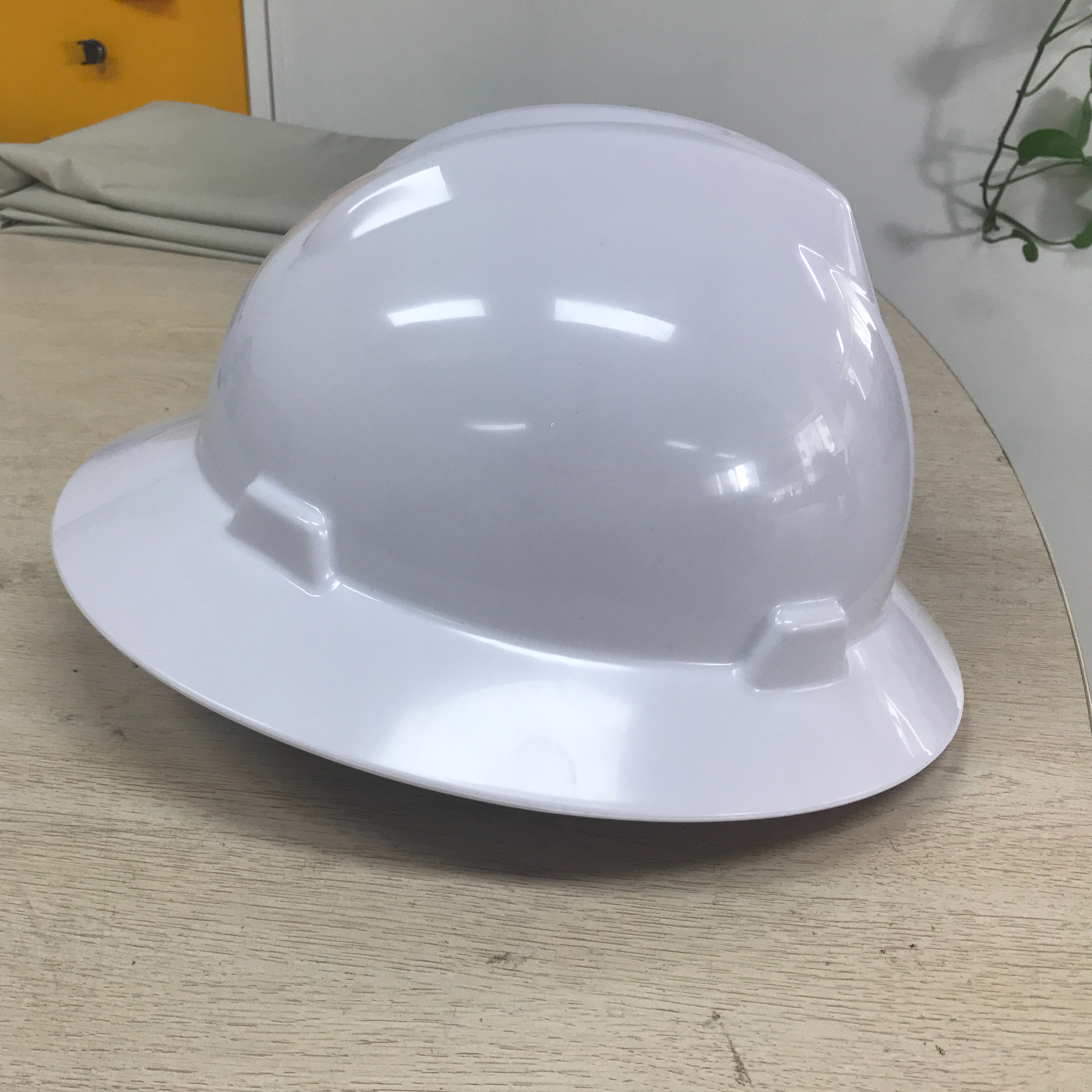 Full Brim Hard Hats 2