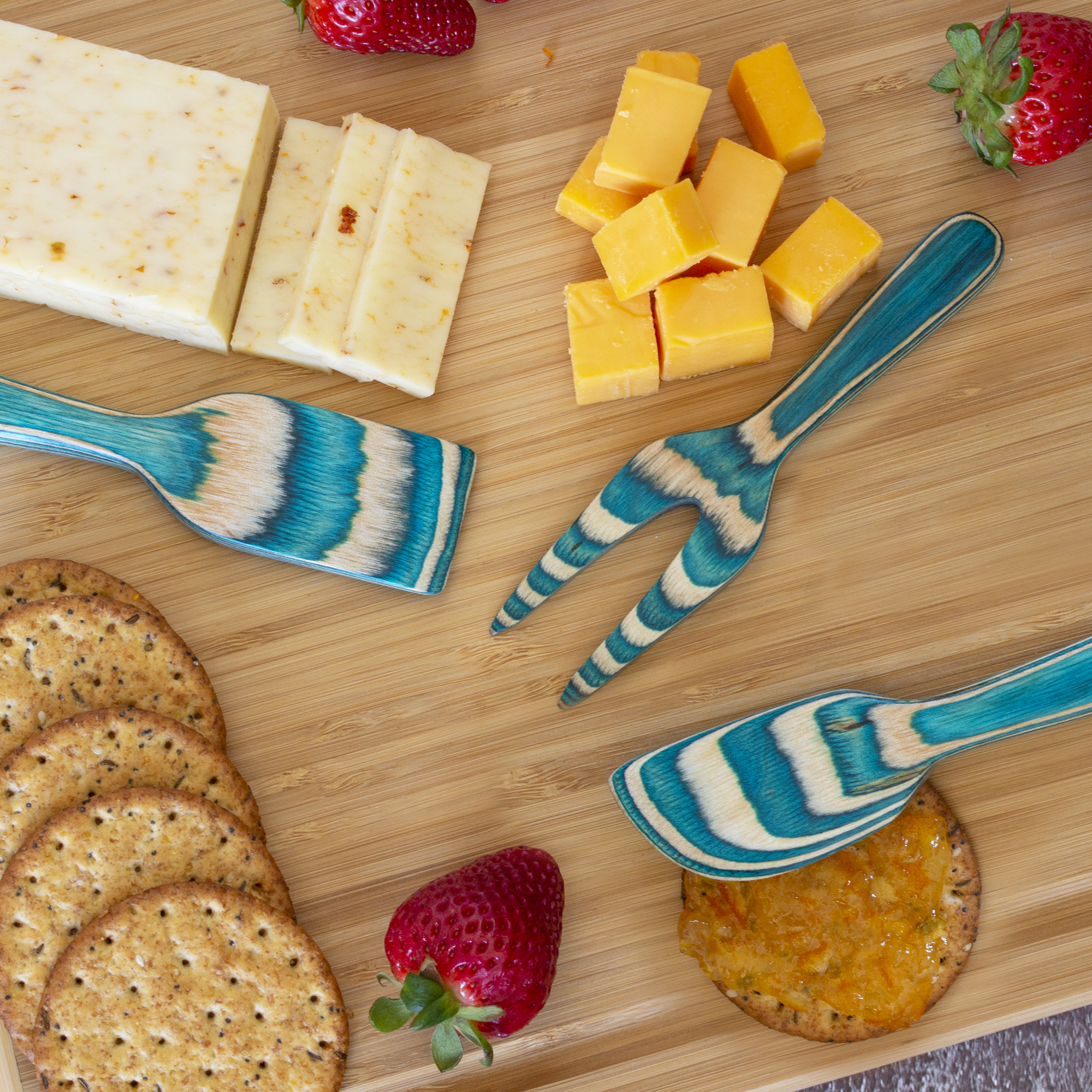 Baltique® Mykonos 3-Piece Cheese Tool Set 7