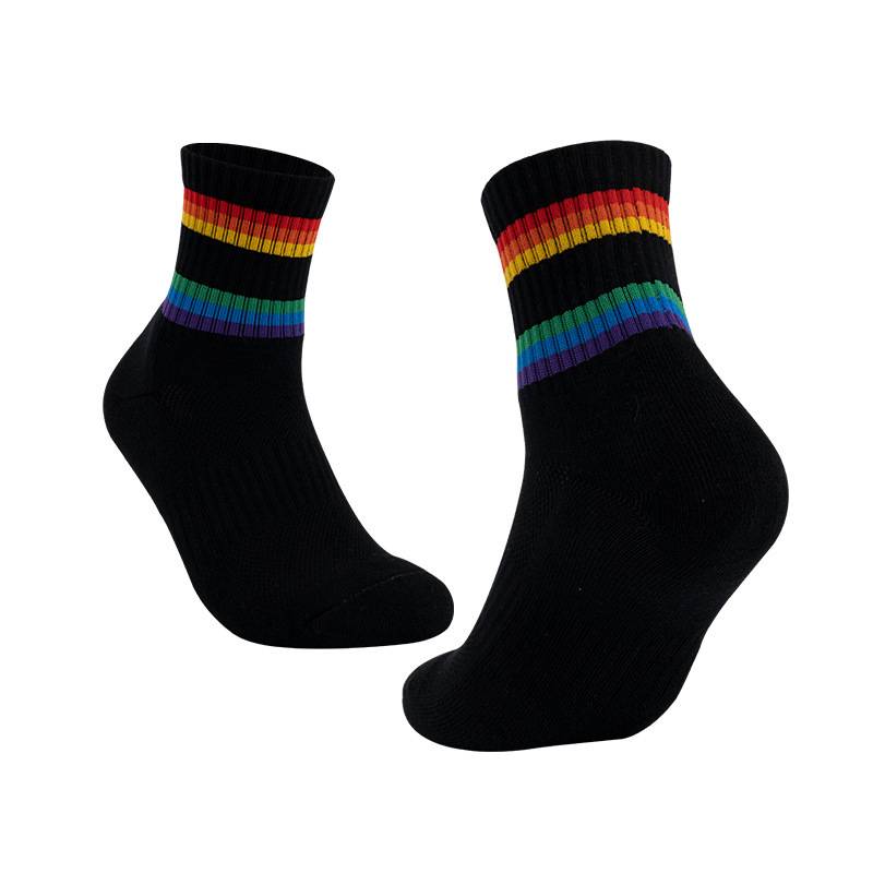 Sports socks 4