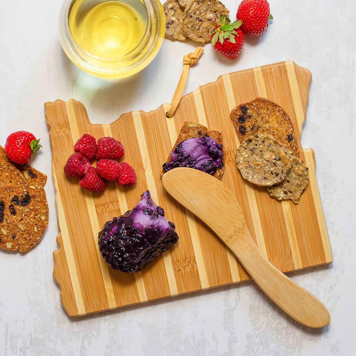 Oregon Charcuterie Board with Spreader Knife Gift Set 6