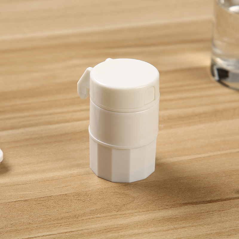 2 in 1 Portable Pill Cutter and Pill Box 4