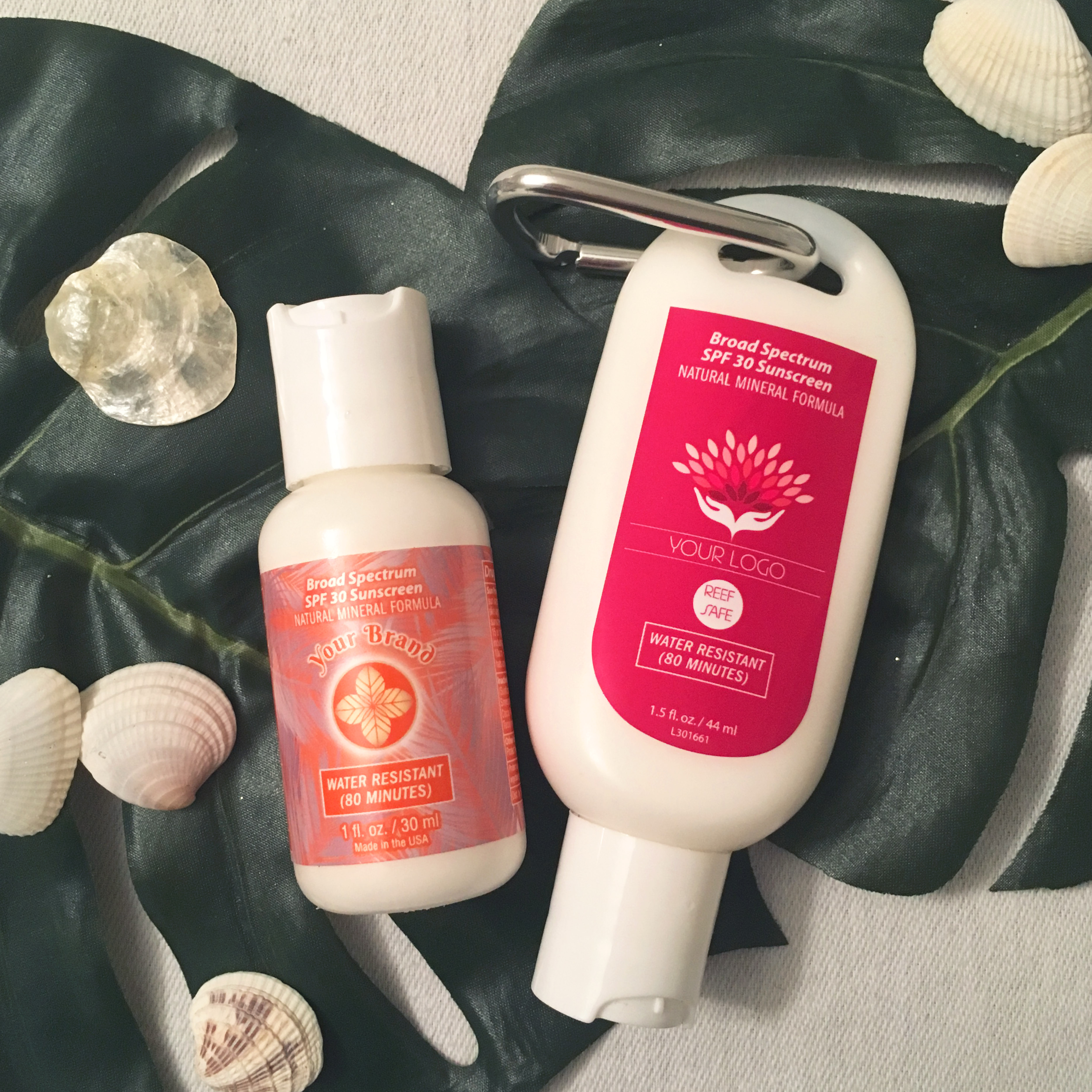 Mineral SPF 30 Broad Spectrum Sunscreen Tottle w/ Carabiner 1.5 fl oz 2