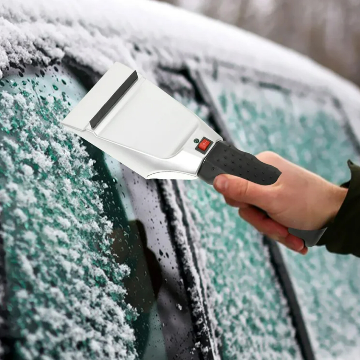 Heatable Car Windshield Ice Scrape 5