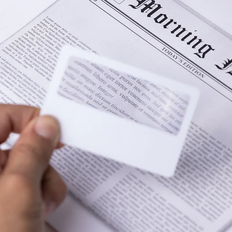 Portable Magnifier Wallet Card 1