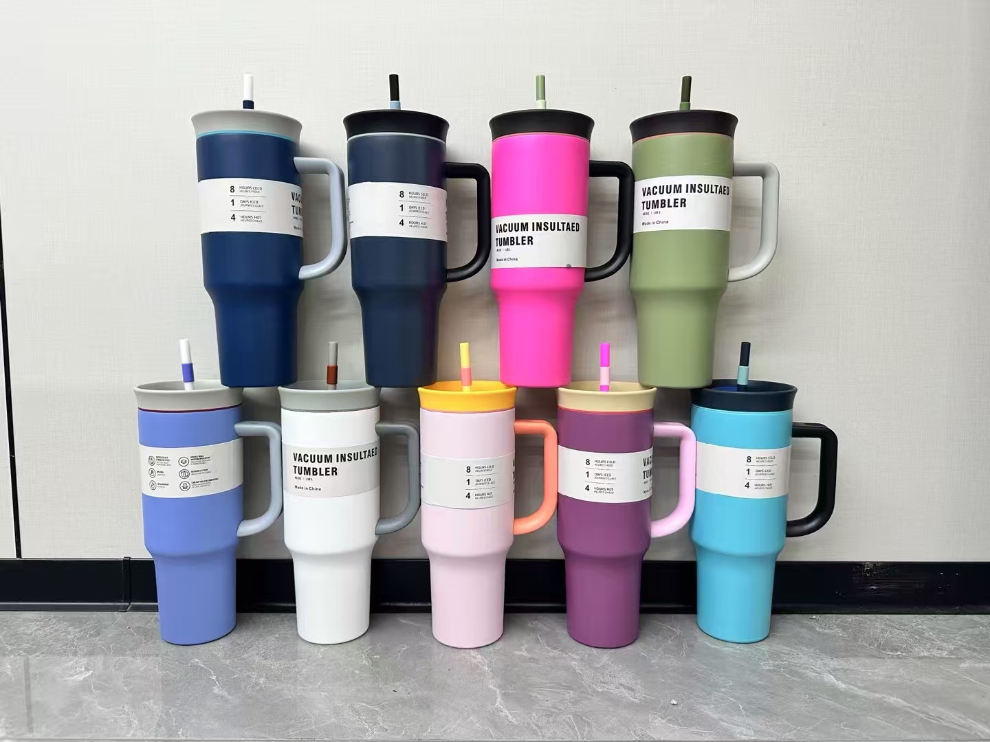 40 oz Tumbler With a Handle 2