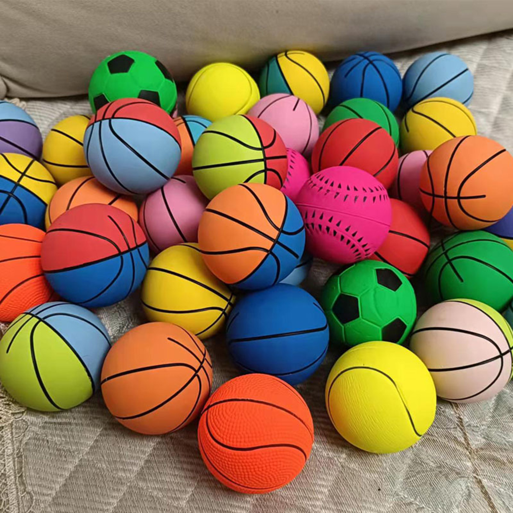 Rubber Hollow Bouncy Ball 3