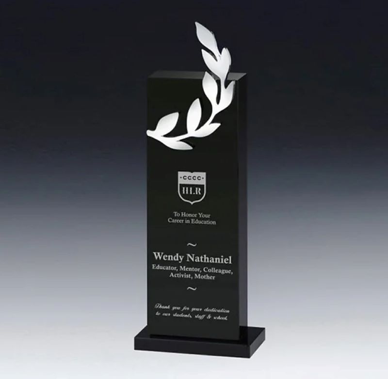 Laurel Award on Clear or Black Optical Crystal Base 1