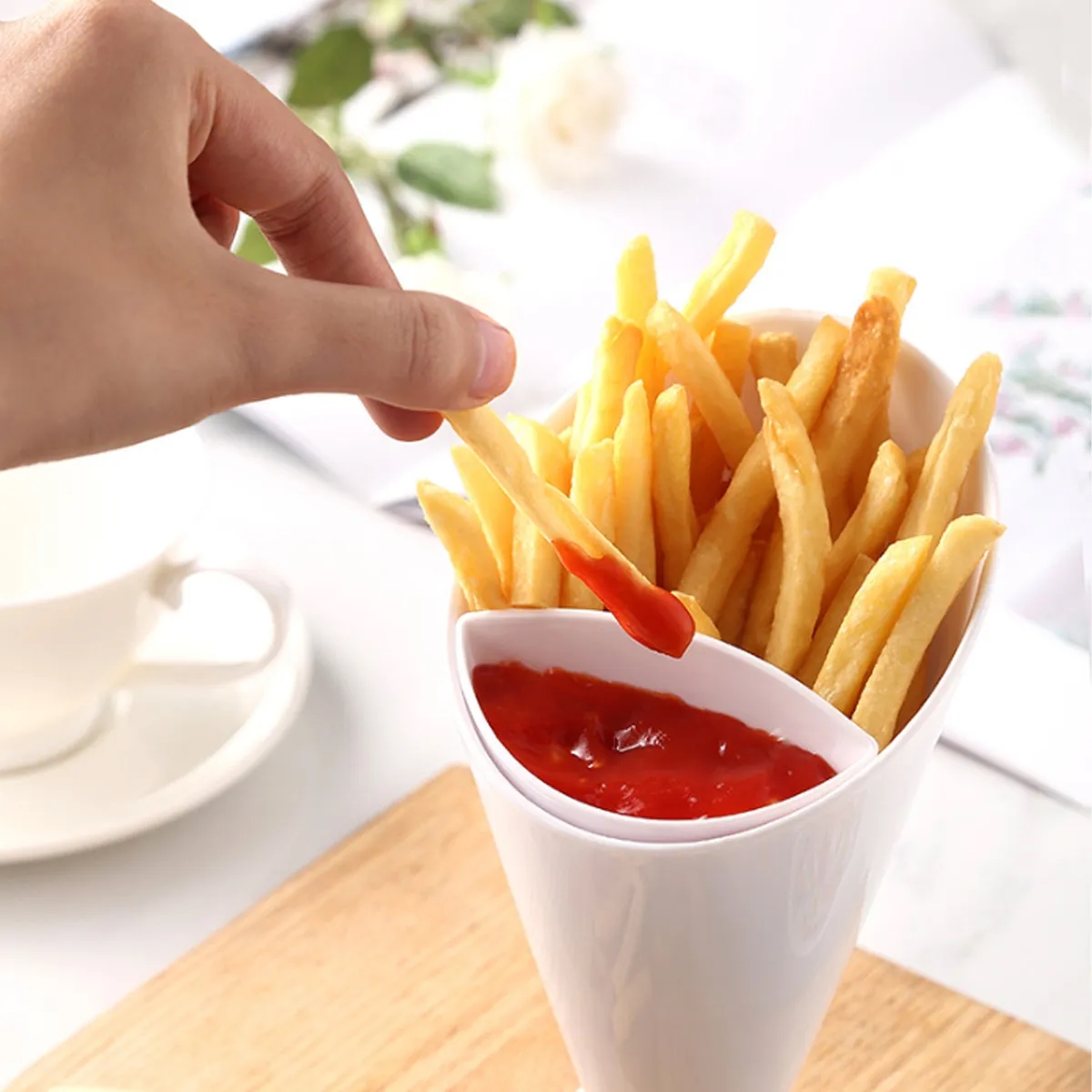 French Fry & Sauce Dipping Cone Holder For Snacks 4