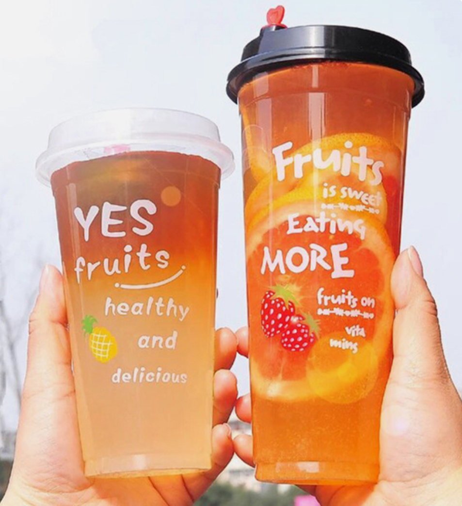 16 oz Clear Plastic Cups with Lids and Straws 5