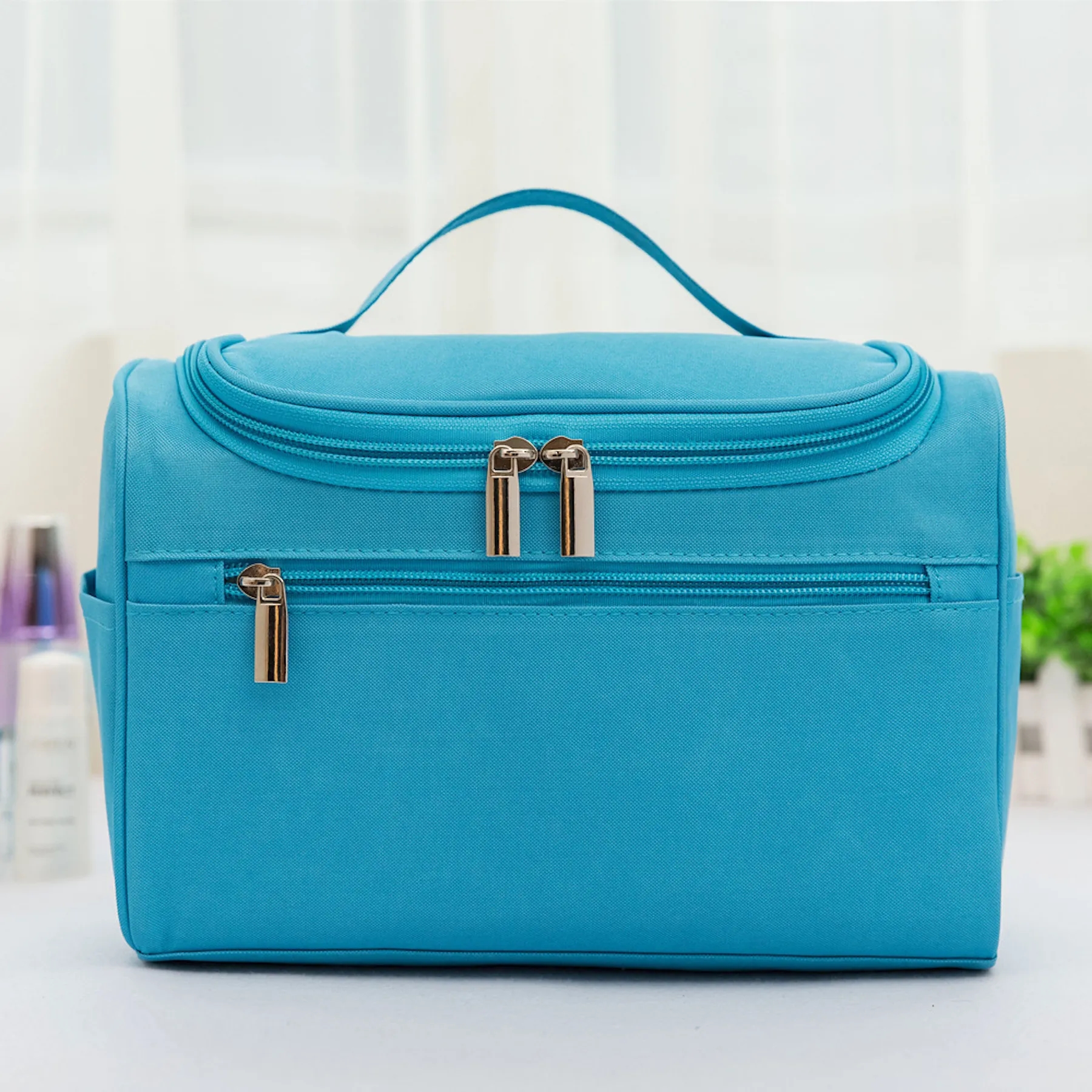 Hanging Travel Cosmetics Bag 2