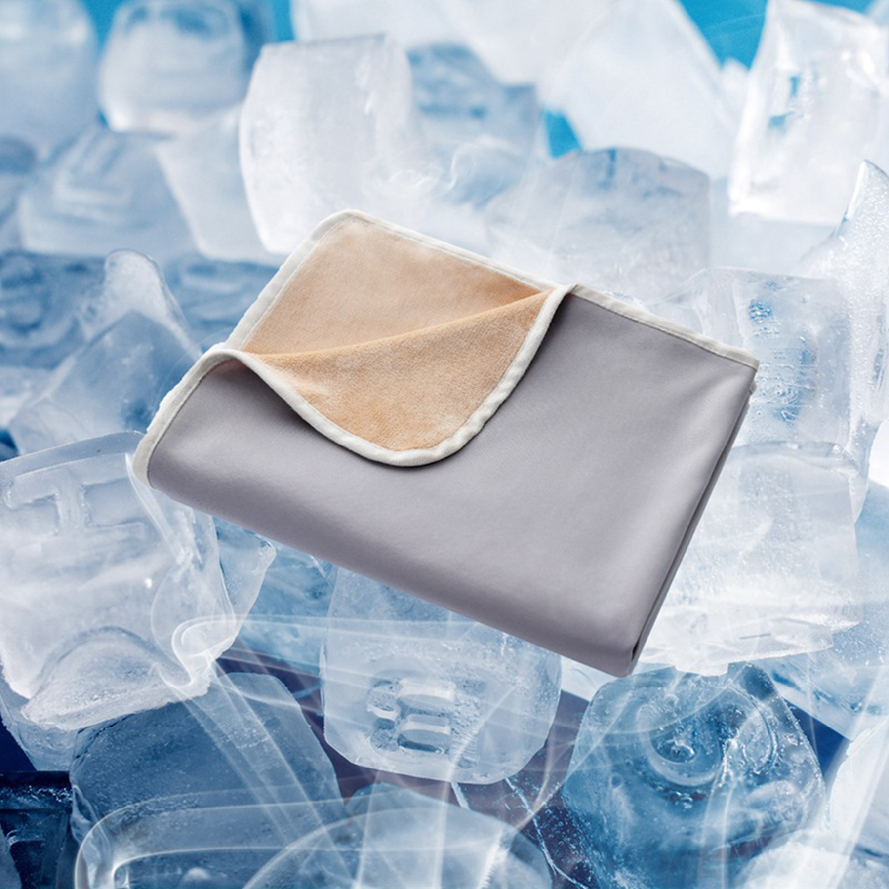 Soft Cooling Blanket Absorbs Heat 3