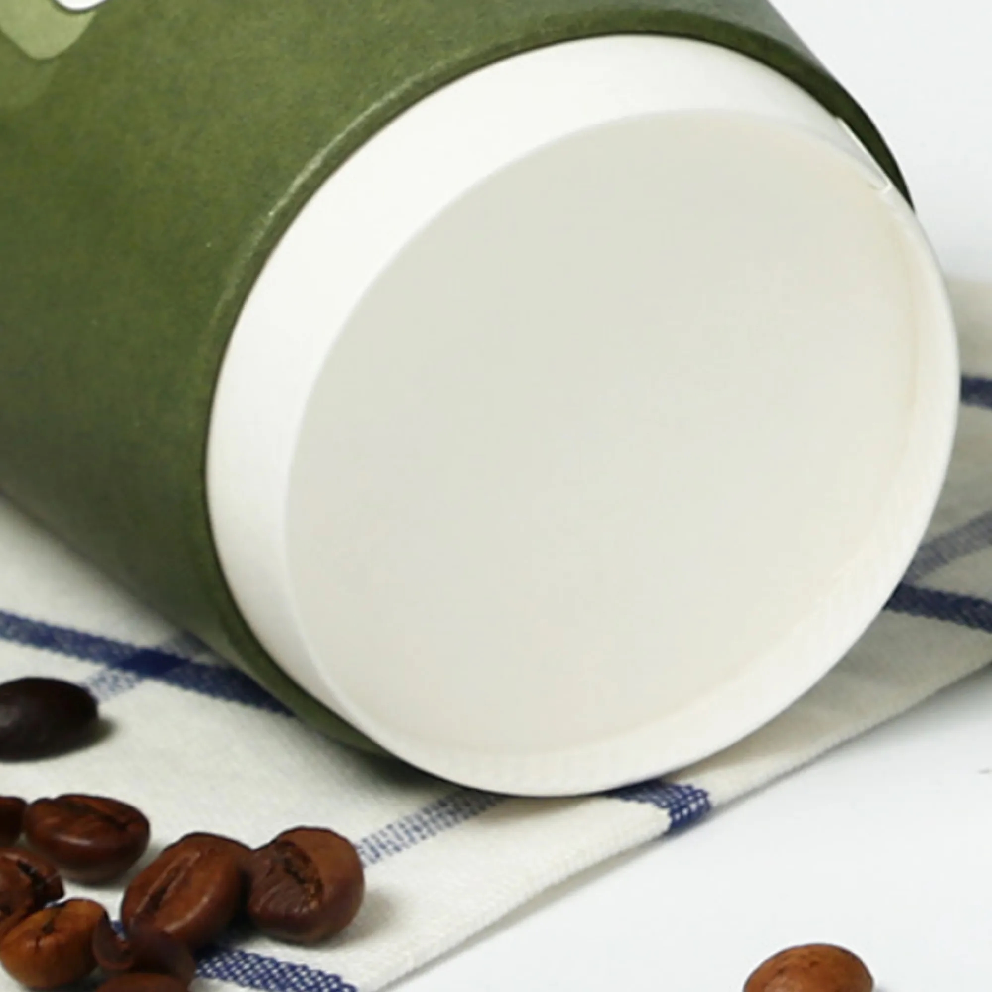 12oz Double Wall Coffee Cup w/ Lid 5
