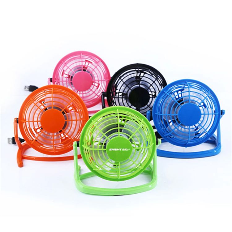 USB Plug-In Desk Fan with Adjustable Tilt 2