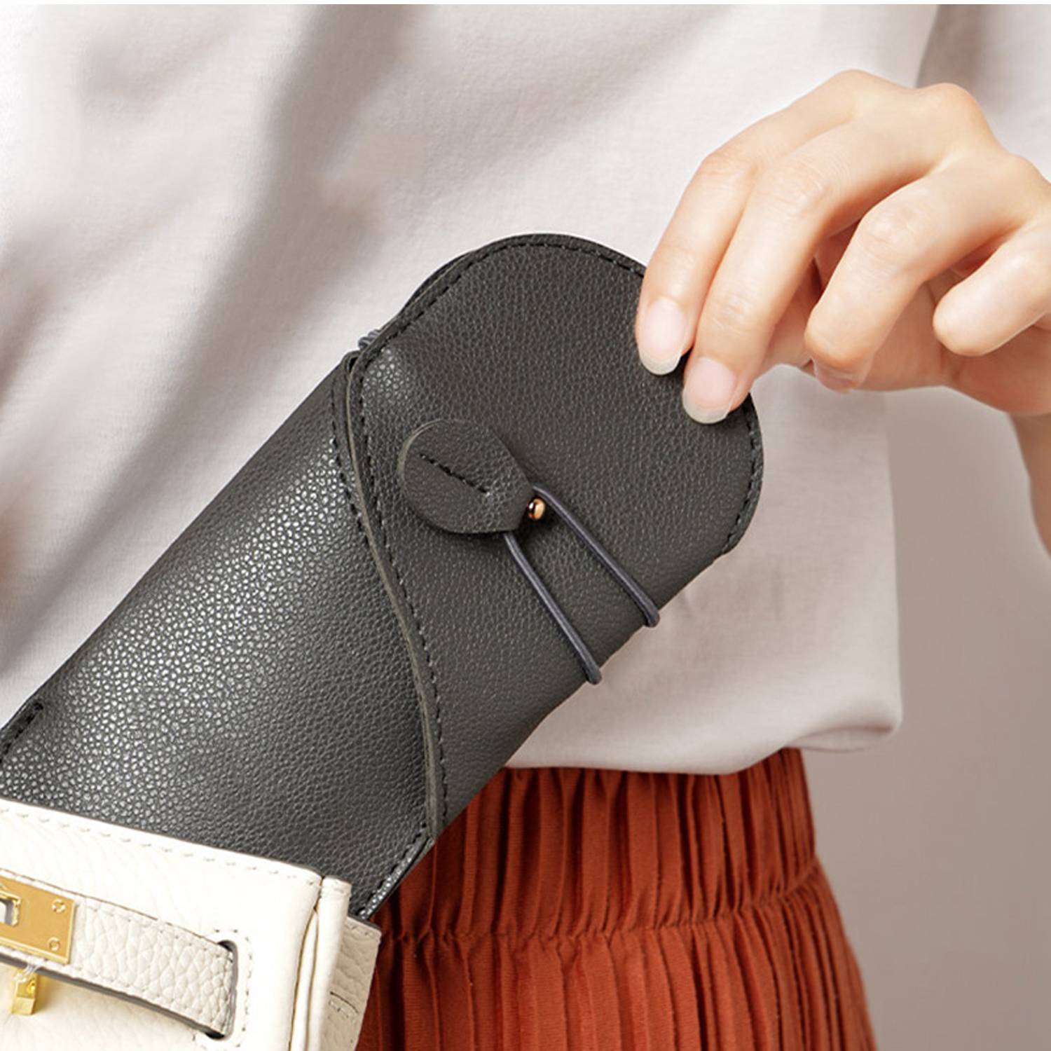 PU Leather Makeup Brush Holder 6