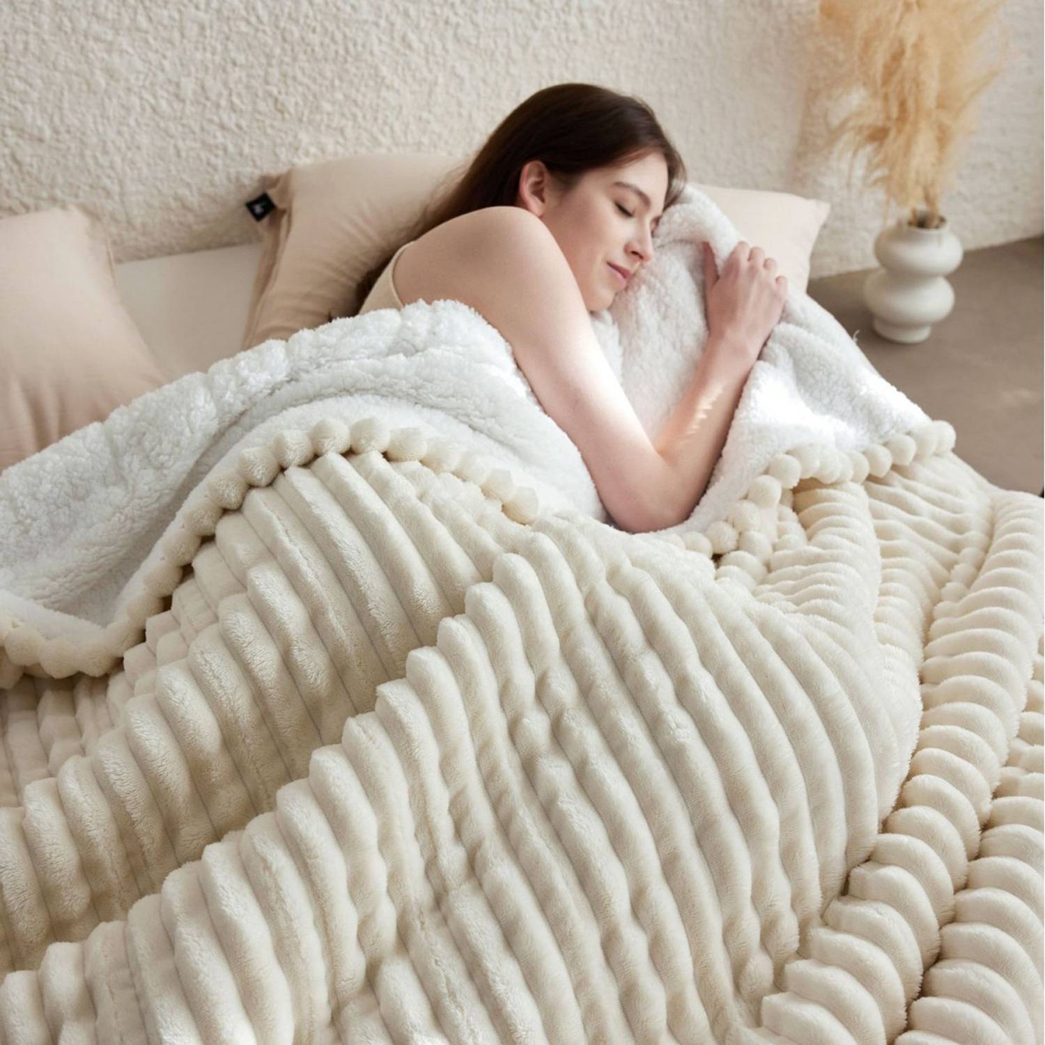 Washable Flannel Striped Electric Heating Blanket 2