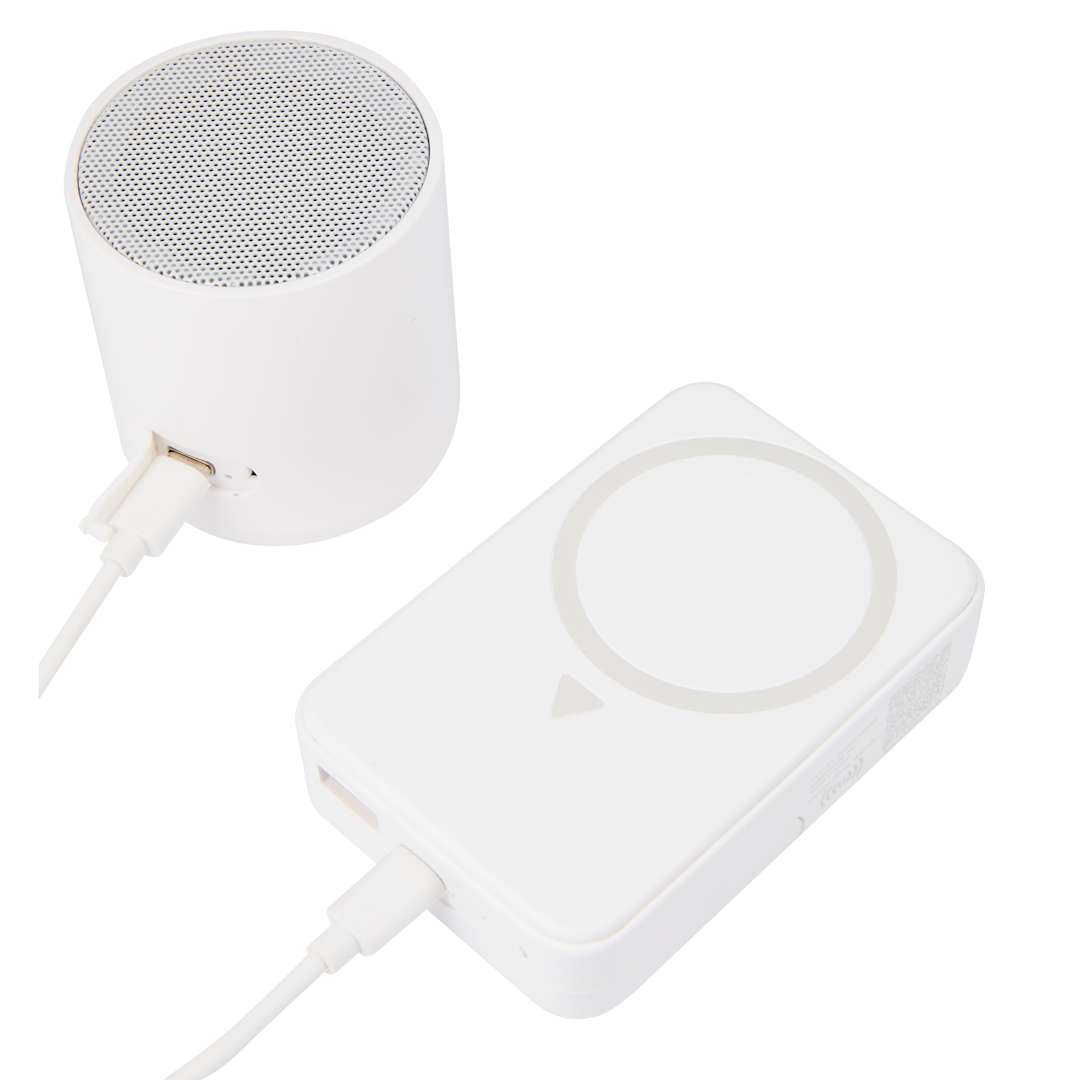 Quik Stand 10000 mAh MagClick™ Wireless Power Bank 18