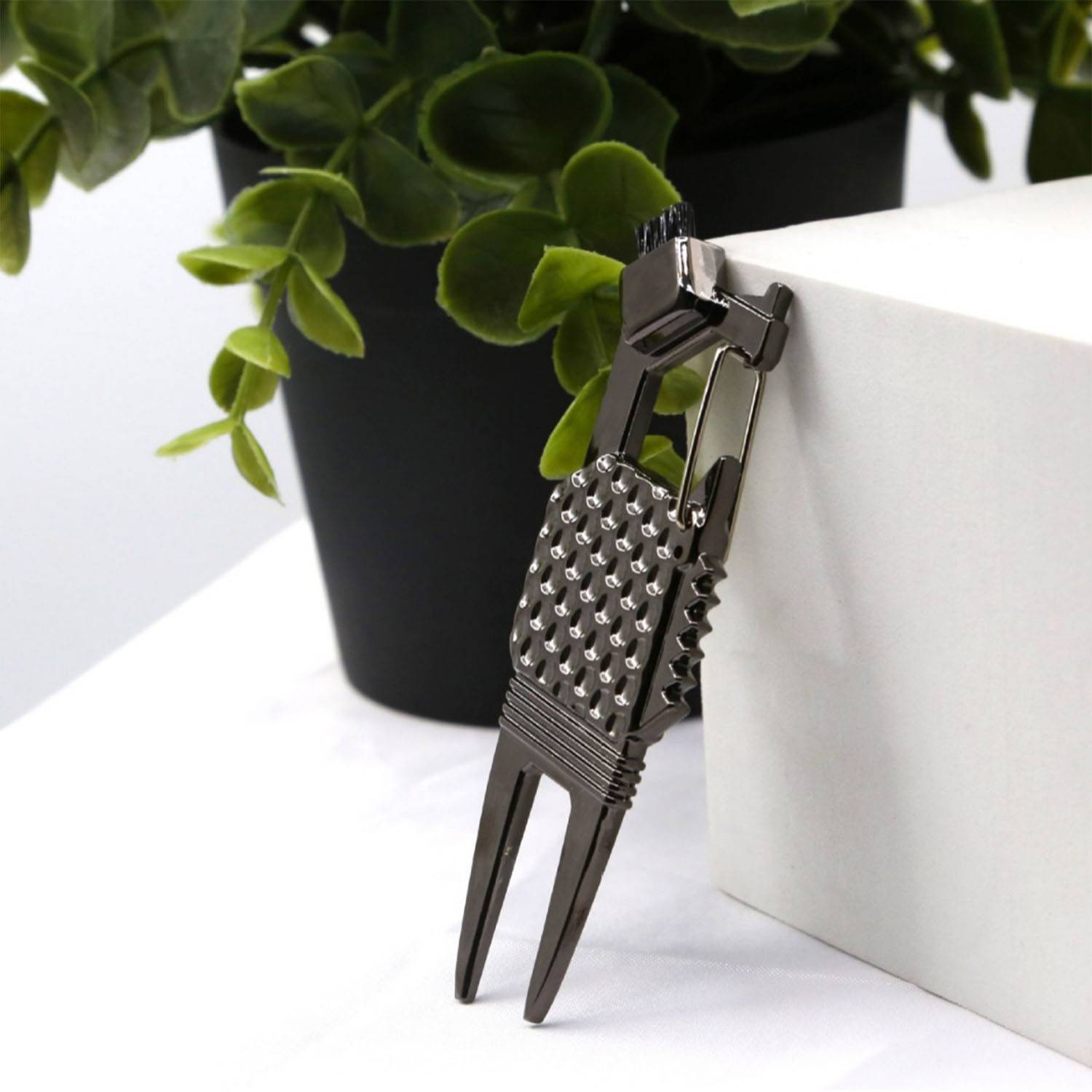 Zinc alloy ball fork with bristle brush 4