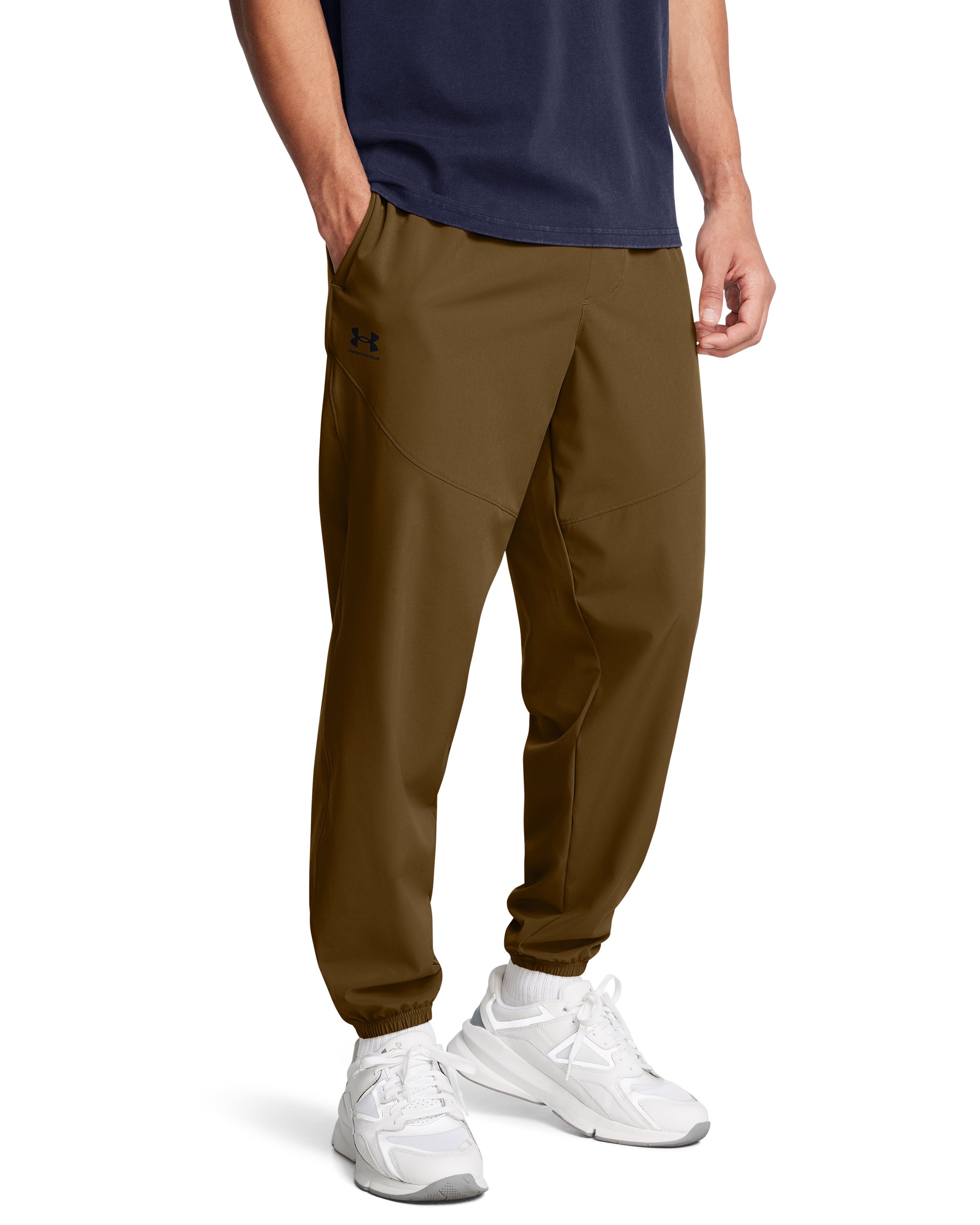 UA Vibe Men's Woven Joggers 3