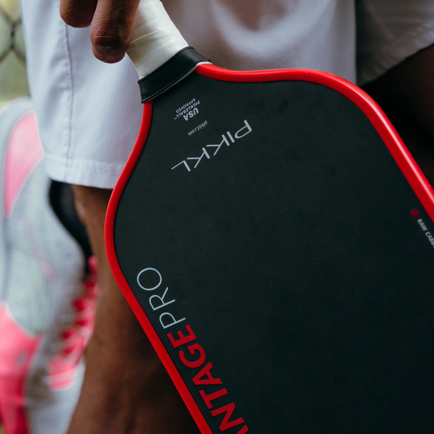 VANTAGE PRO PICKLEBALL PADDLE WITH CUSTOM SKINS 16MM CONTROL