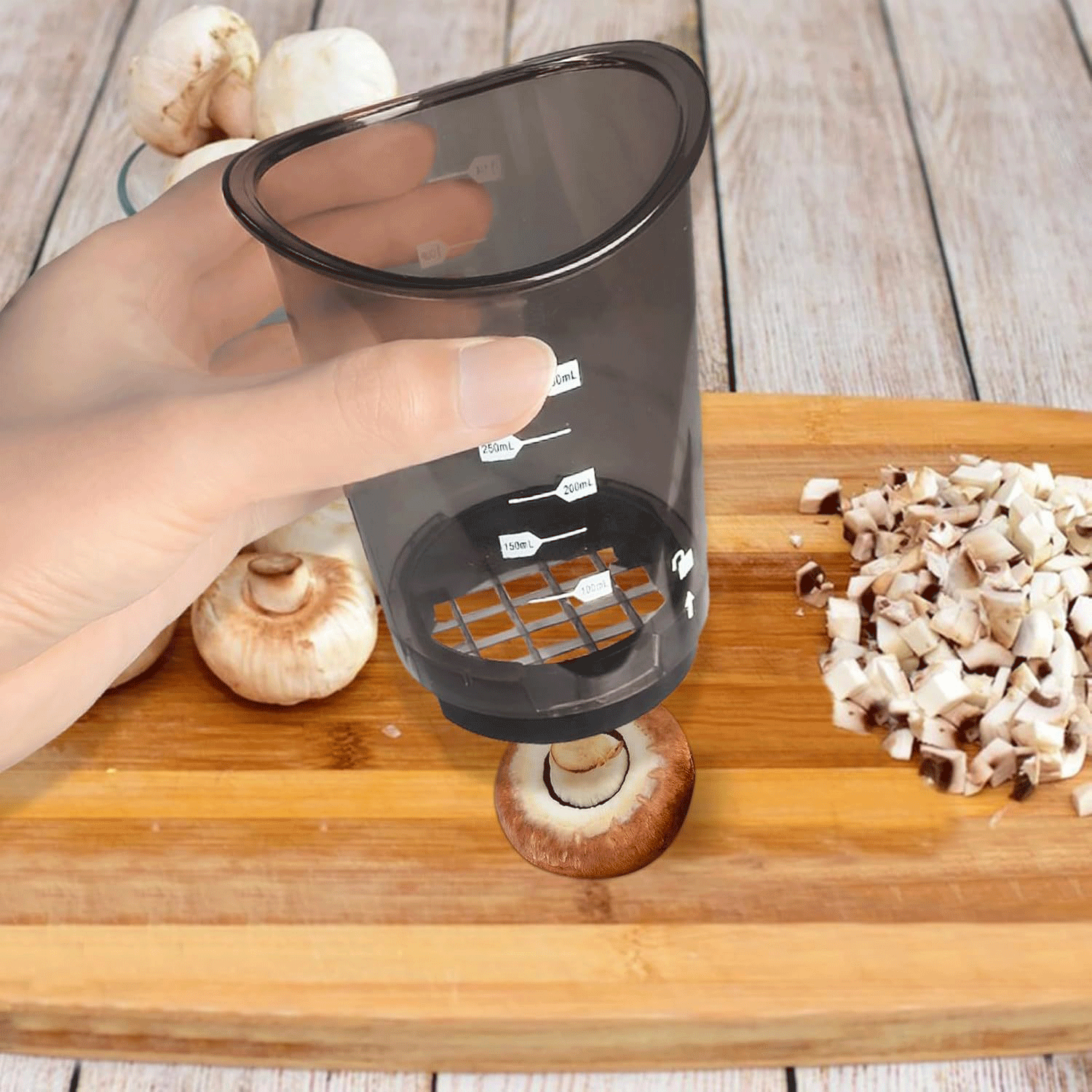 Strawberry Egg Compact Vegetable Chopper Food Cup slicer 7