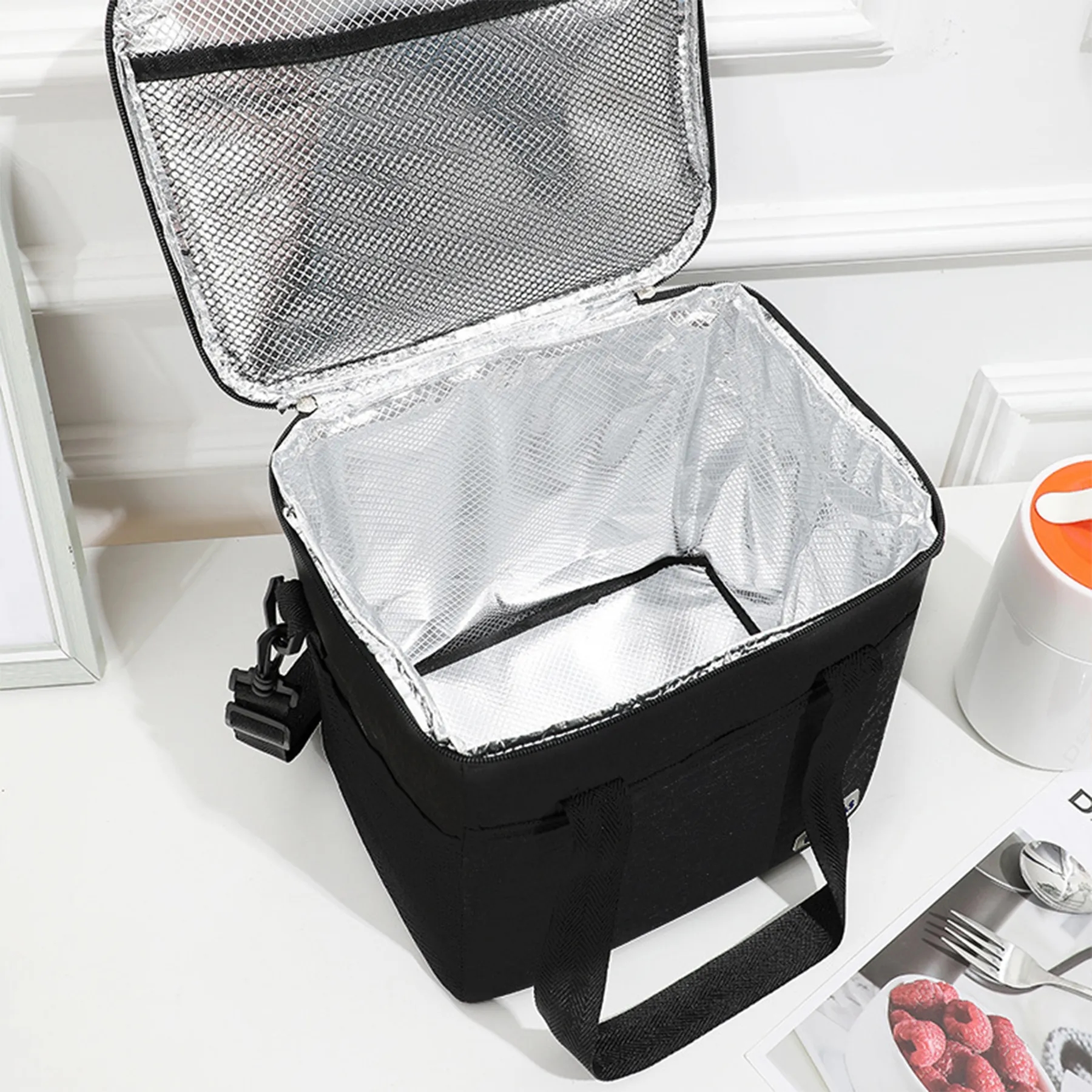 Insulated Lunch Box Bag 1