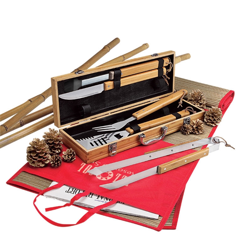 Cleveland 5-Piece Bamboo BBQ Set 3