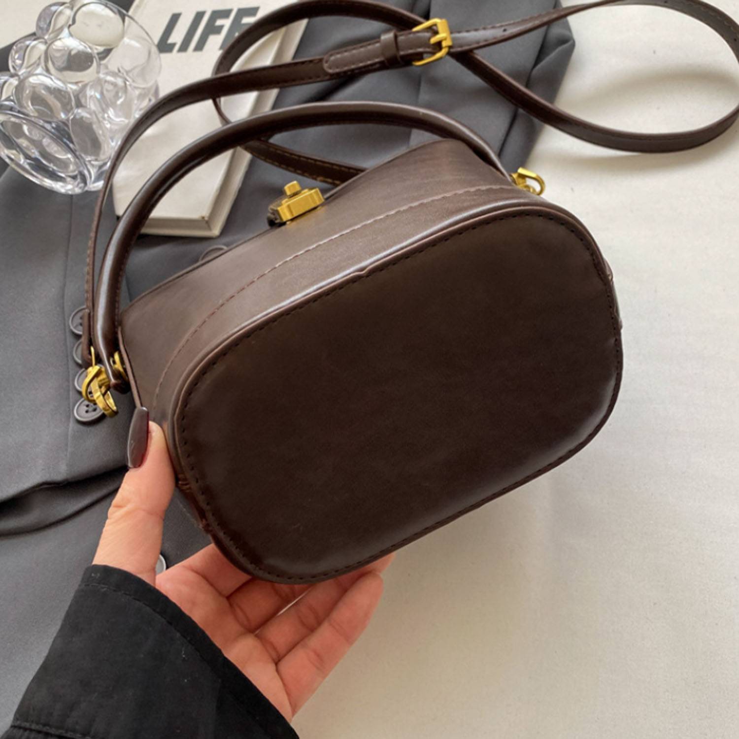 PU Tote Bag w/ Adjustable Strap and Lock Closure 4