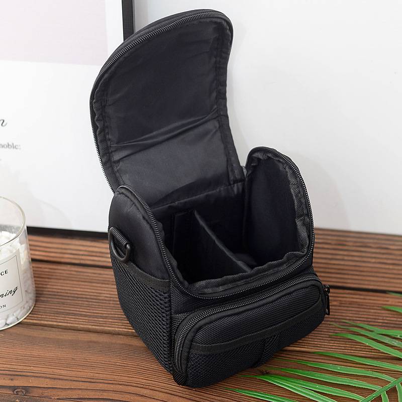 Polyester camera crossbody bag 4