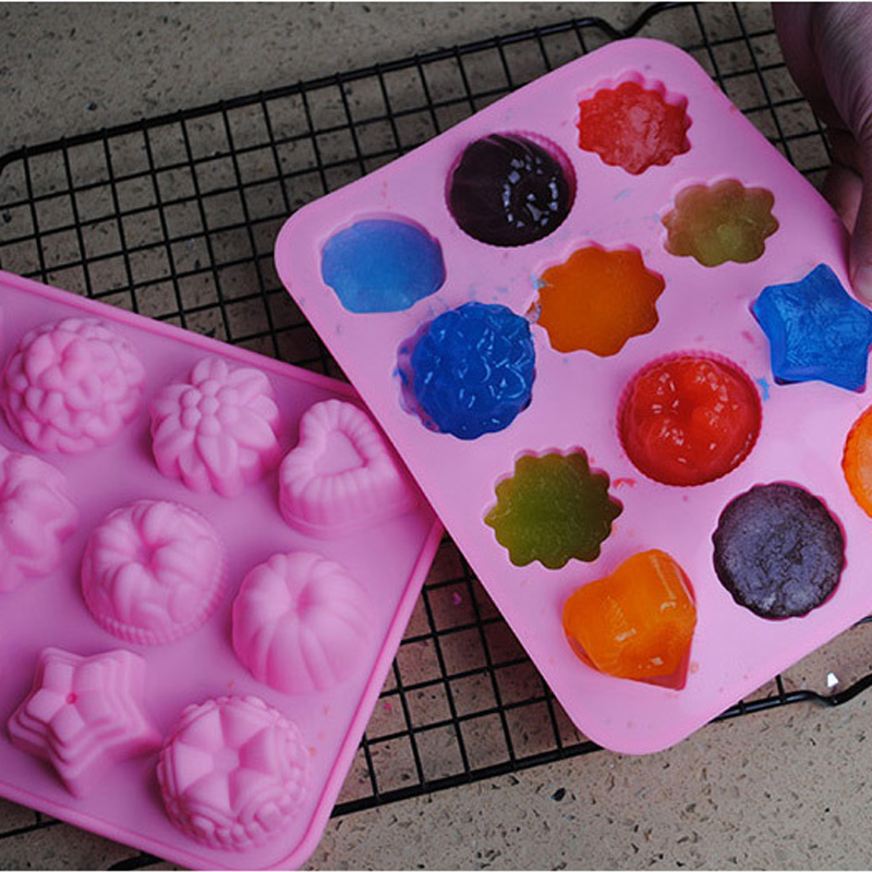 12 Grid Handmade Soap Mold Silicone Cake 2