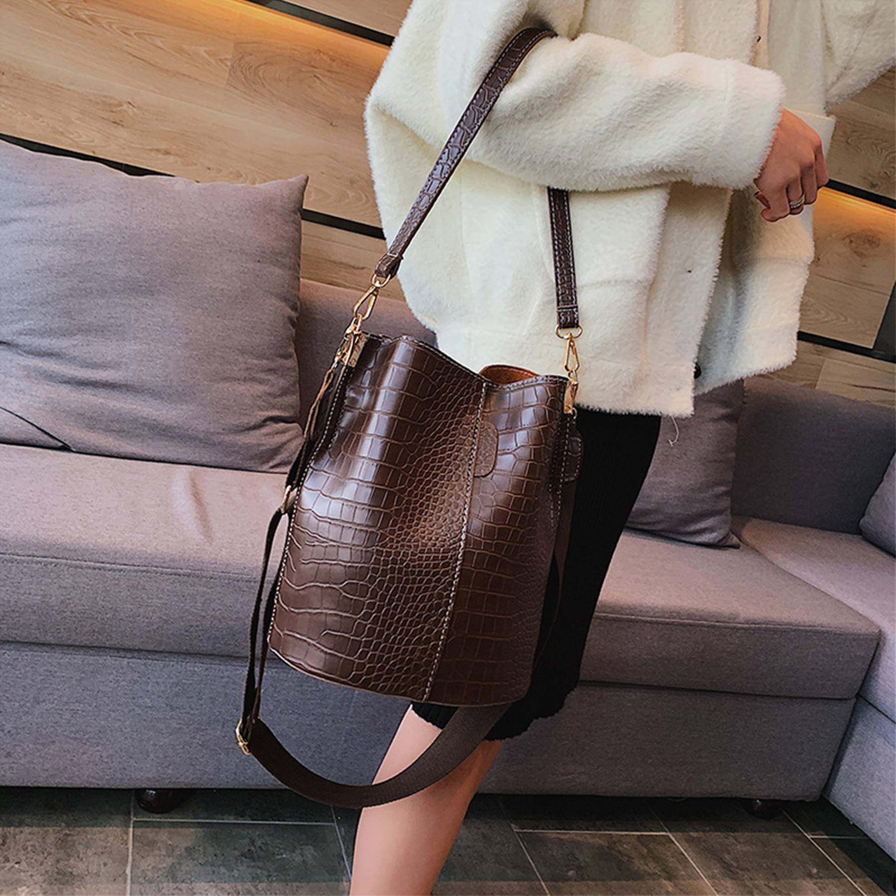 PU Bucket Bag And Crossbody Shoulder Handbags 5