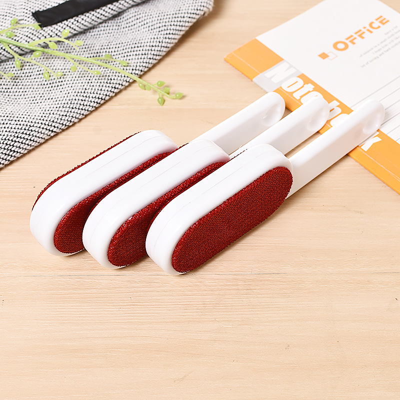 Cleaning Clothes Dust Removal Electrostatic Brush 7