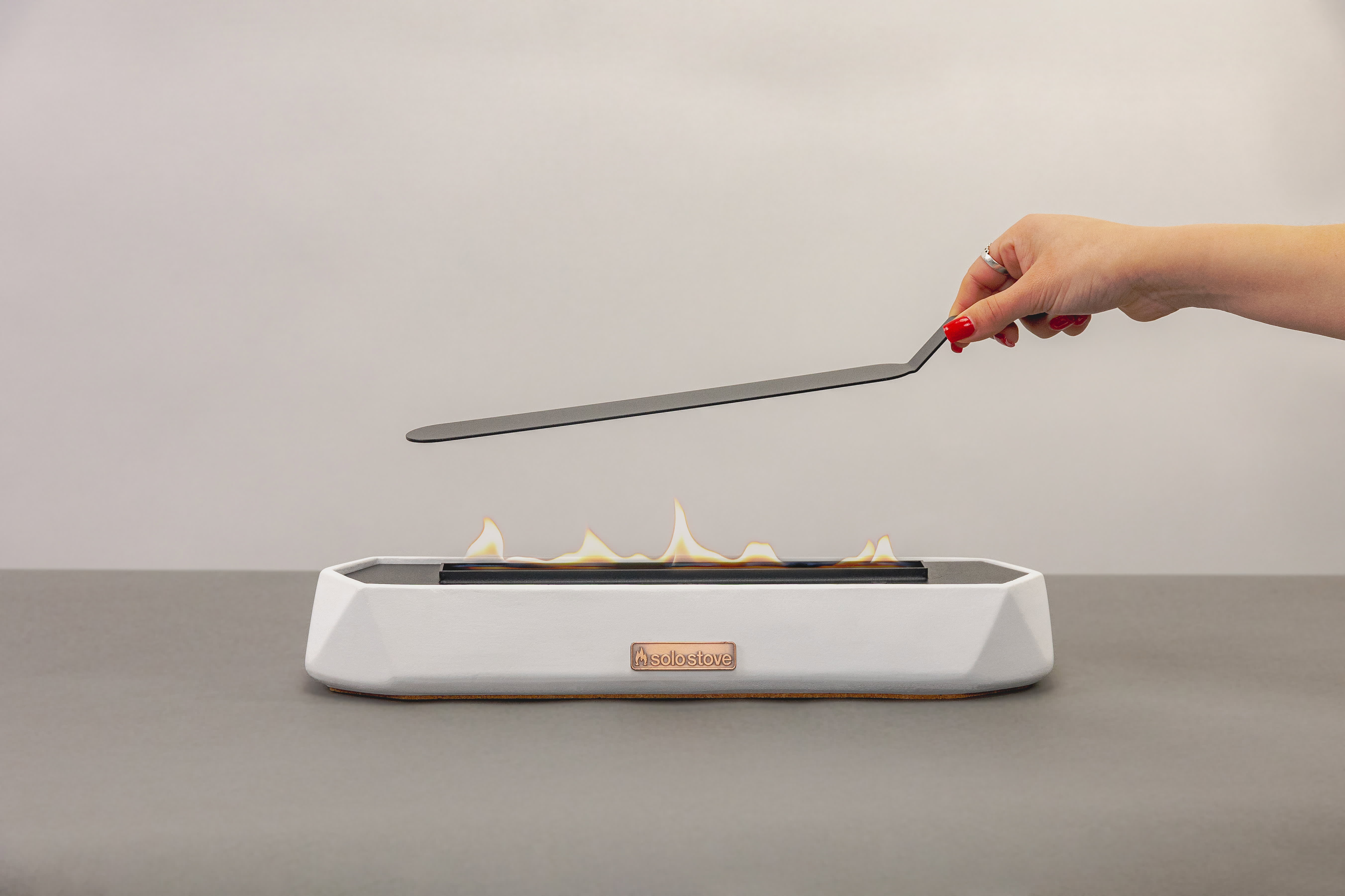Solo Stove - The Runner Tabletop Fire Bowl (White) 1