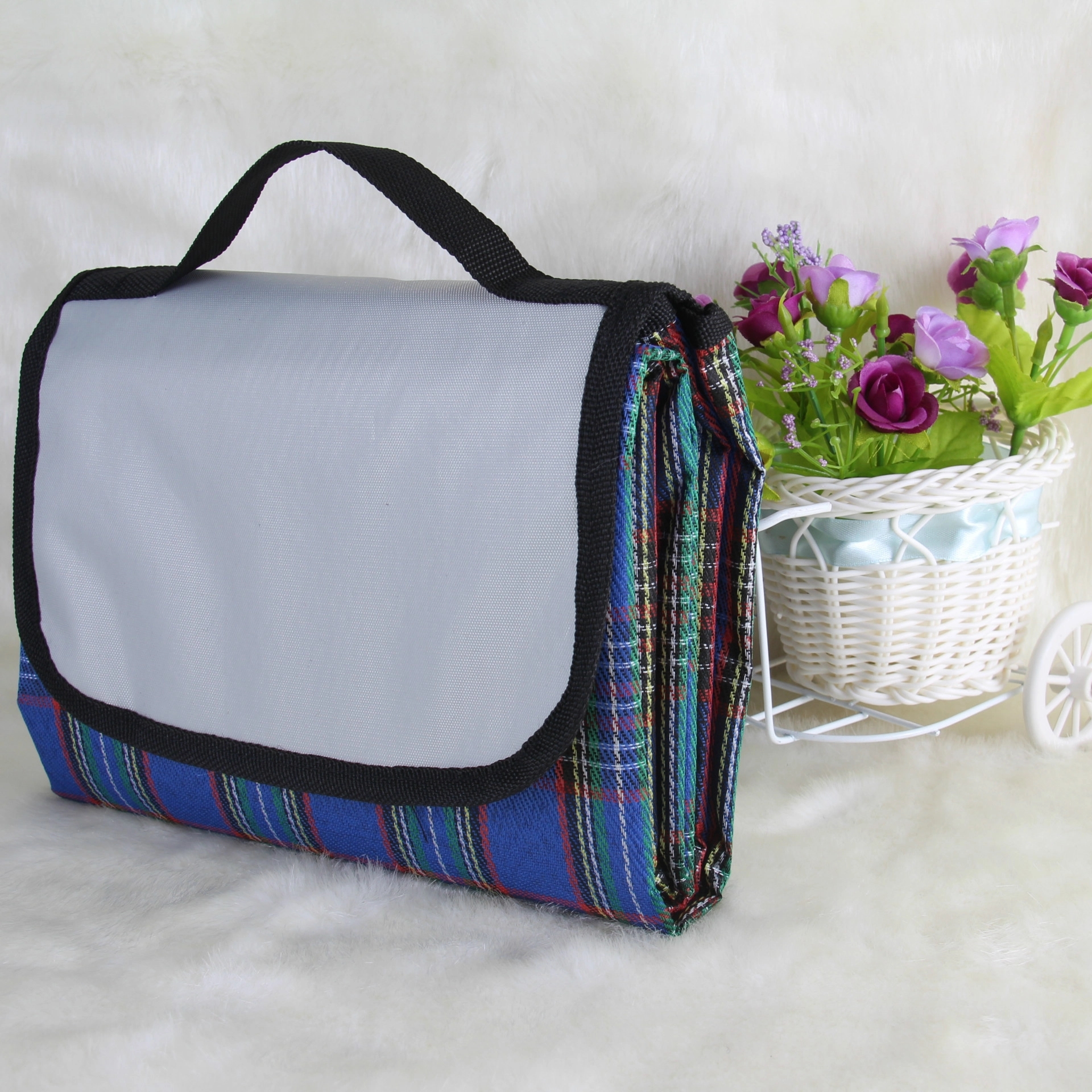 Rolling Up Picnic Blanket 5