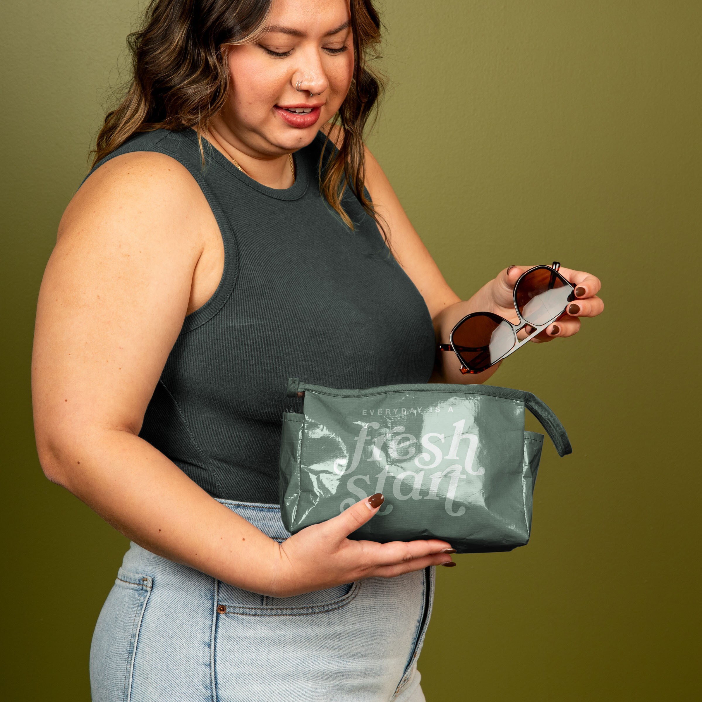 JETSETTER MEDIUM - LAMINATED NON-WOVEN RPET