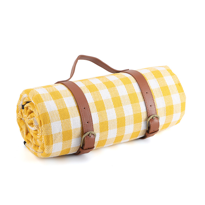 Outdoor Blanket for 6 to 8 Adults 11