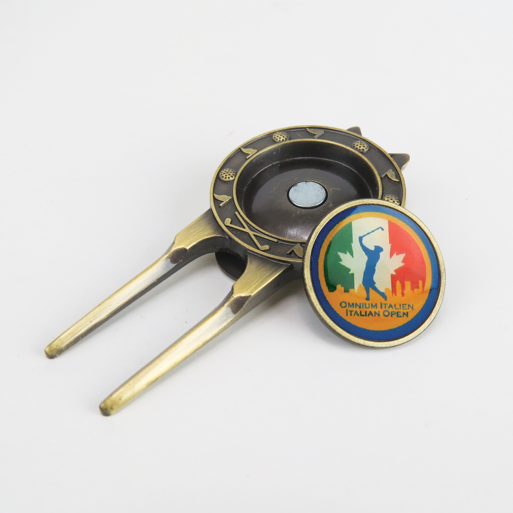 Ridged Golf Divot Tool (photoart) 3
