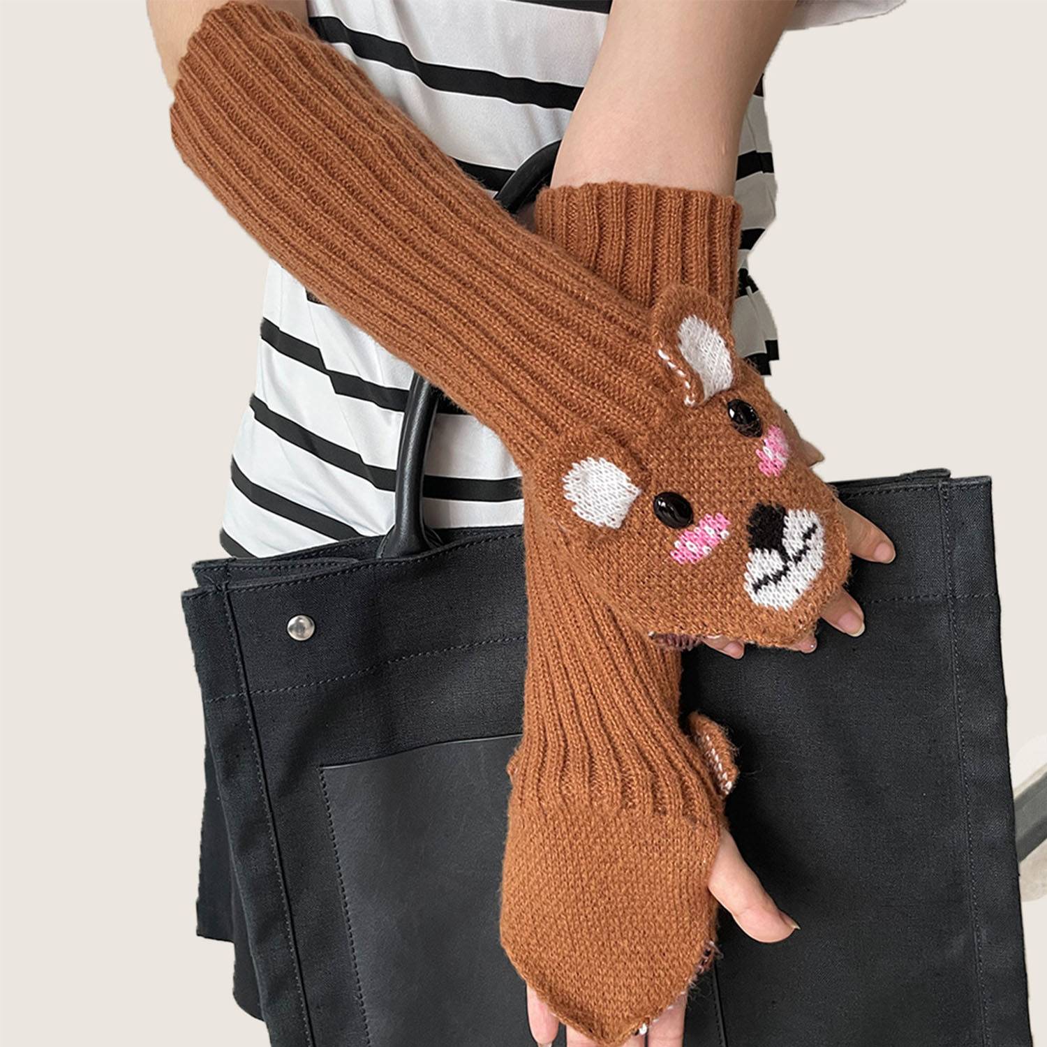 Customized knitted sleeves 3