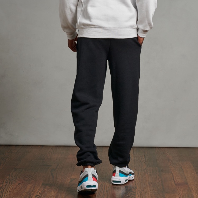 RUSSELL ATHLETIC DRI-POWER® Pocketed Closed-Bottom Sweatpant 12