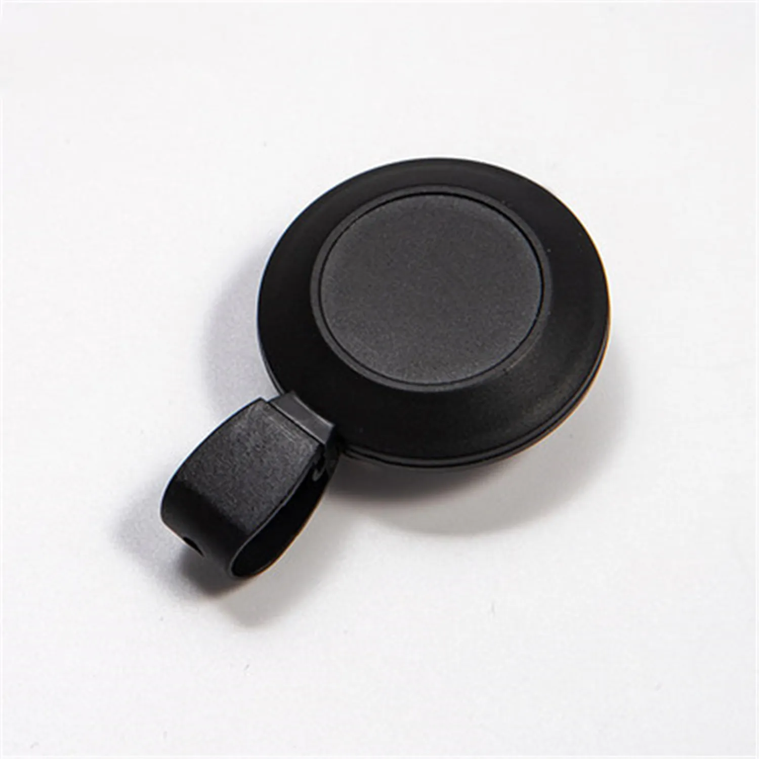 Easy-Pull Button Badge 7