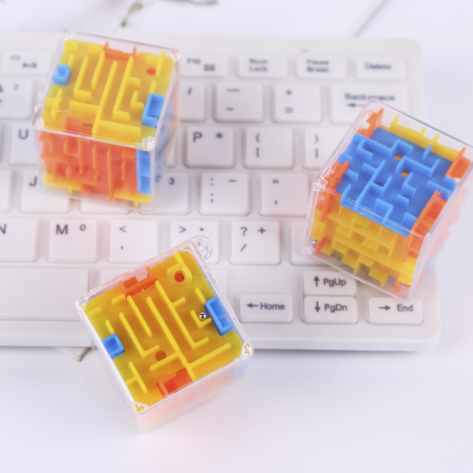 Cube Maze Puzzle Game Favor 2