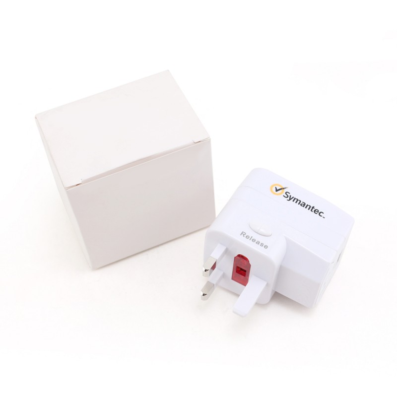 TAU01- Universal Travel Adapters 4