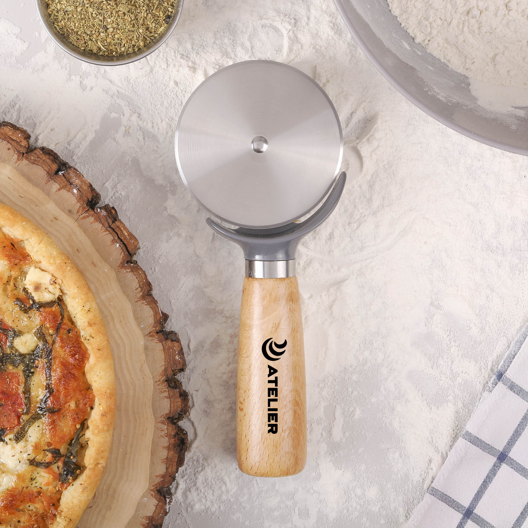 reGen Beechwood Pizza Cutter 5