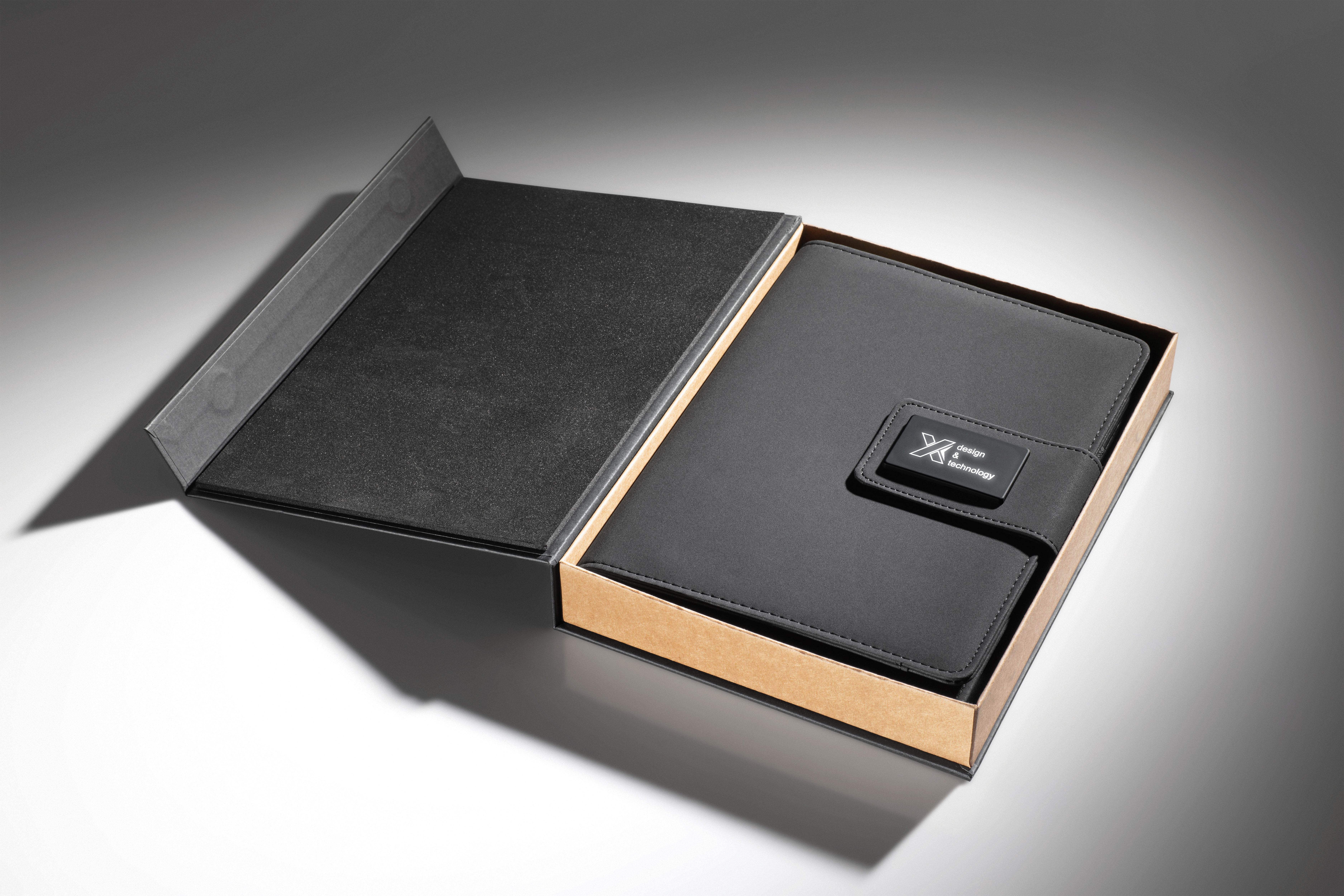SCX Innovative Design™ Notebook A5 with Power Bank 4000 mAh 2