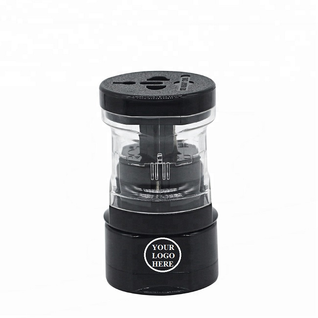 Universal Travel Kit Adapter 4
