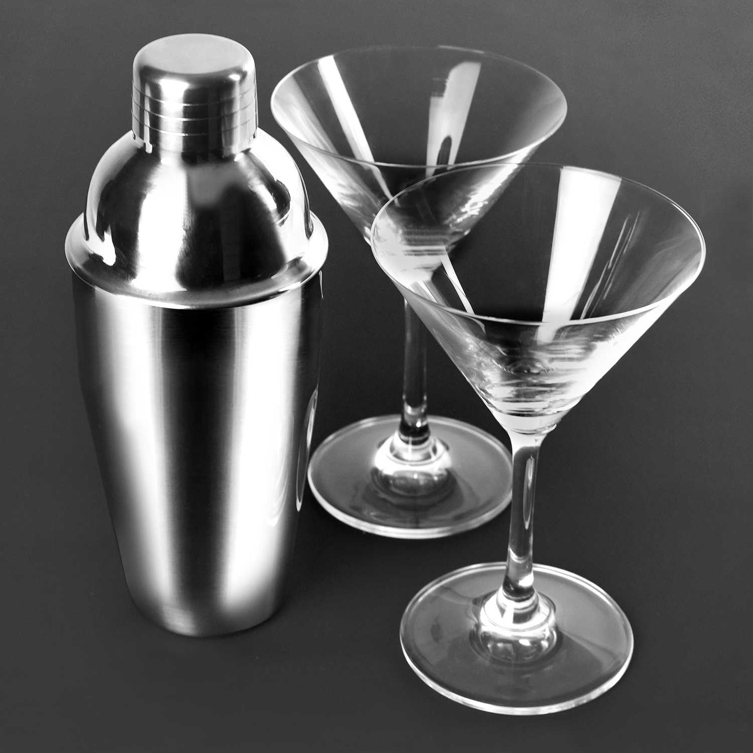 Martini Shaker Set w/ 2 Glasses 2