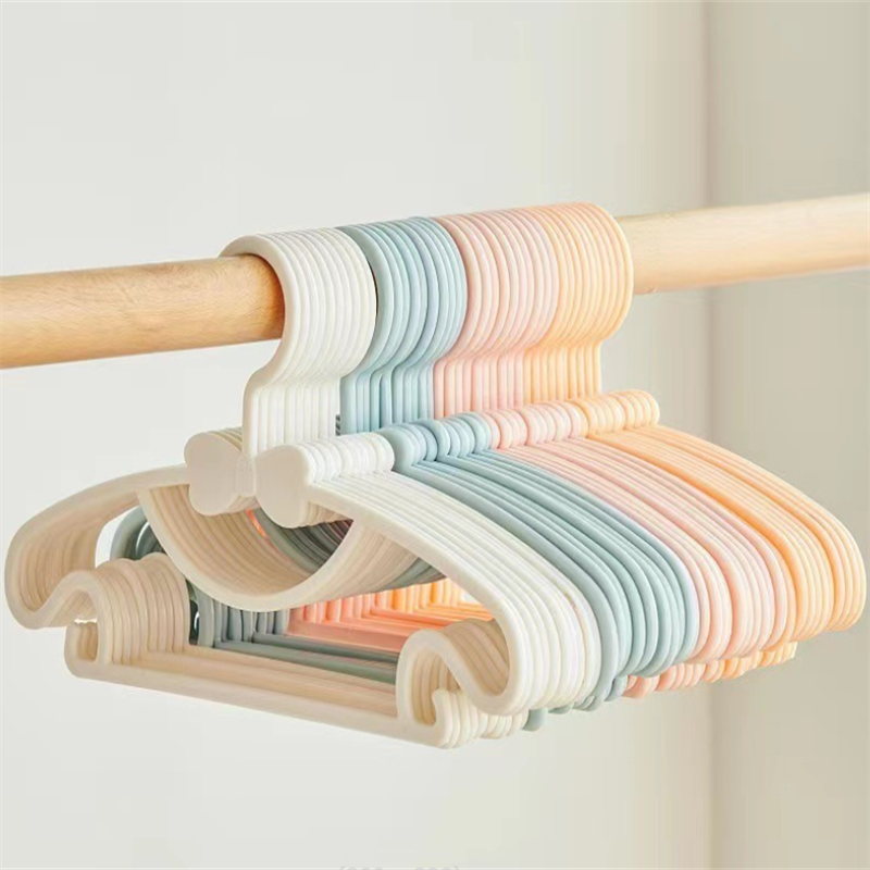 children's clothes hanger 2